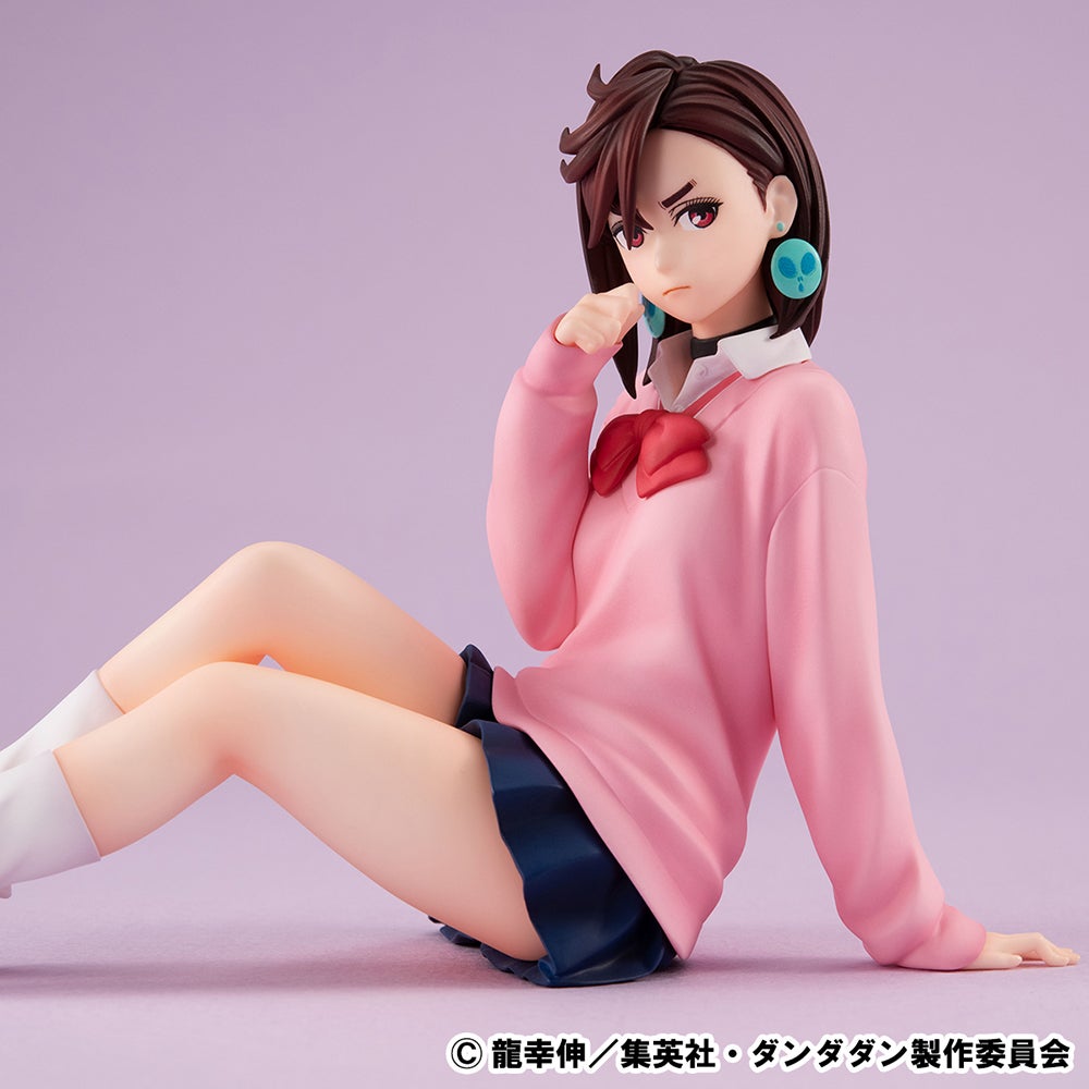 DEXSHUN Ayase Momo Figurine D'anime - Statue De 20 Cm - Figurine De Pose Debout - Ornements De Voiture - Objet De Collection Fait à La Main - Cadeaux